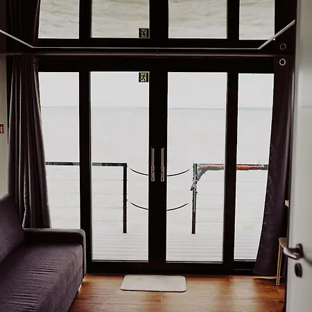 Ботель Houseboats Dollar - Plaza *